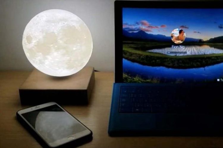 Wireless Charging Levitating Moon Light